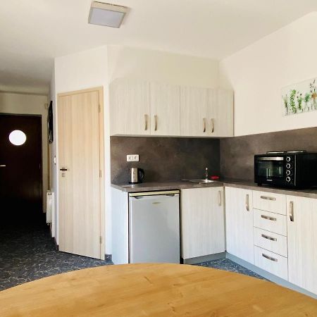 אוהרסקה הראדיסטה Hotel Mlynska מראה חיצוני תמונה