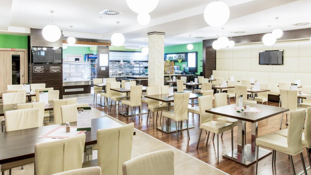 אוהרסקה הראדיסטה Hotel Mlynska מראה חיצוני תמונה