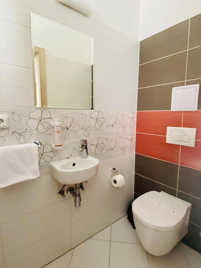 אוהרסקה הראדיסטה Hotel Mlynska מראה חיצוני תמונה