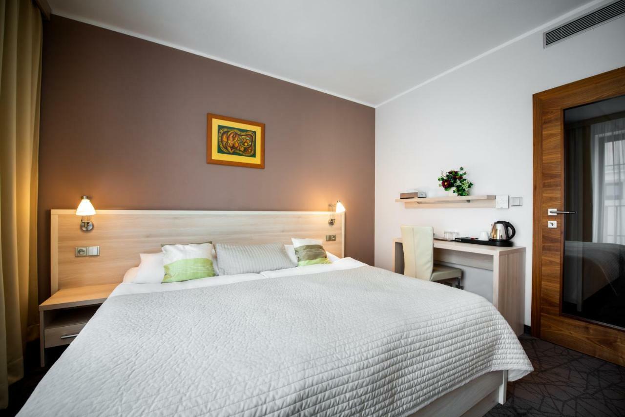 אוהרסקה הראדיסטה Hotel Mlynska מראה חיצוני תמונה
