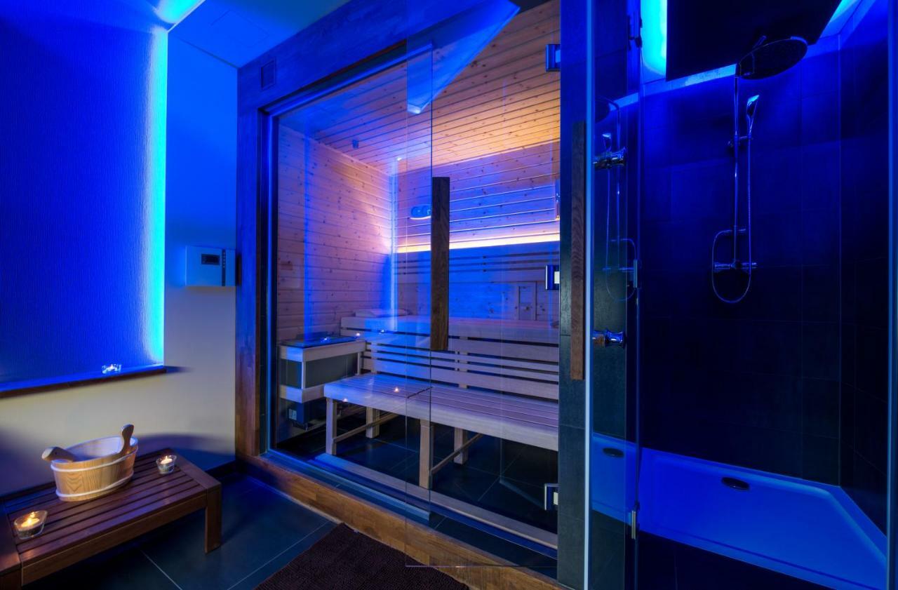 אוהרסקה הראדיסטה Hotel Mlynska מראה חיצוני תמונה