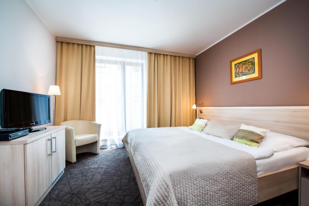 אוהרסקה הראדיסטה Hotel Mlynska מראה חיצוני תמונה